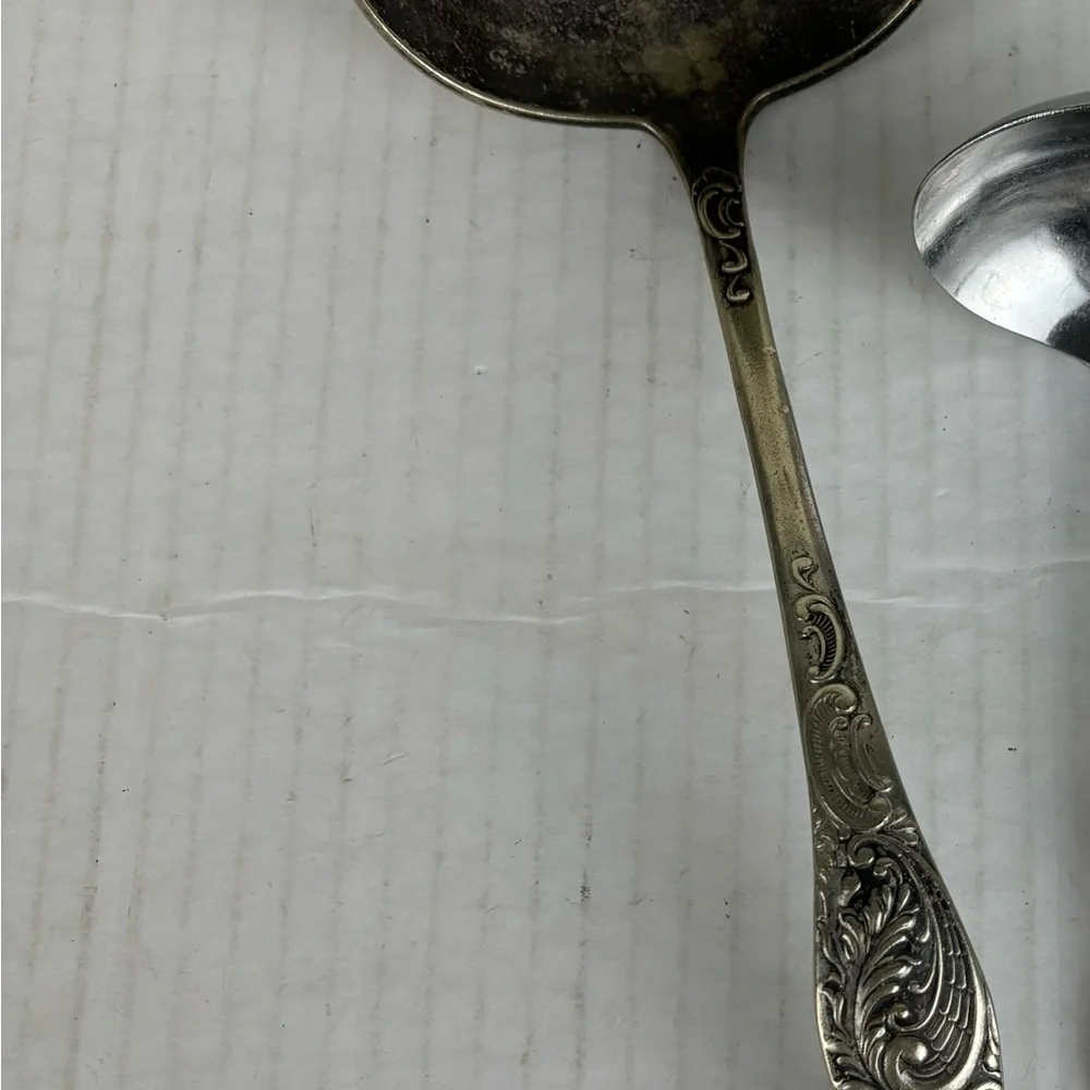 Set of 3 Vintage ladles & serving spoon